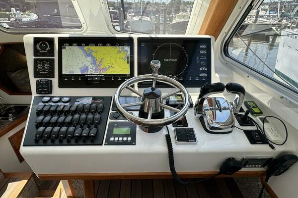 32ft Mabry Yacht For Sale