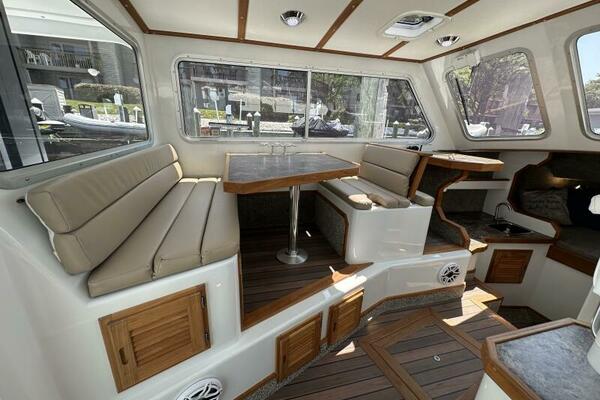 32ft Mabry Yacht For Sale