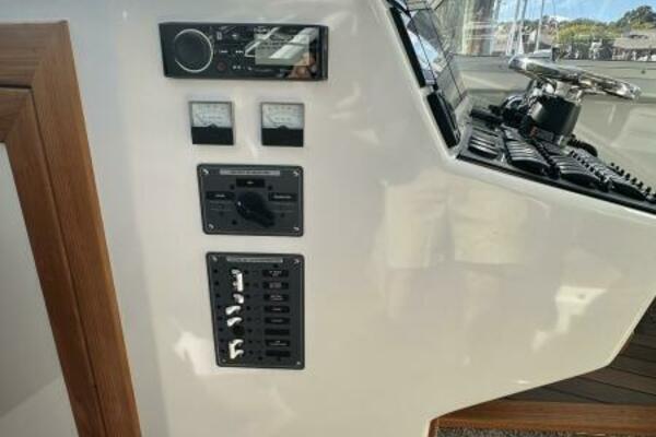 32ft Mabry Yacht For Sale