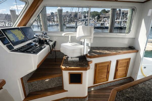 32ft Mabry Yacht For Sale