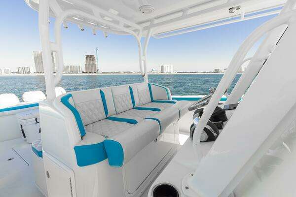 Yellowfin 42 Offshore Yacht For Sale