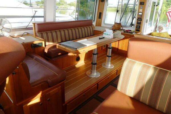 47ft Maine Cat Yacht For Sale