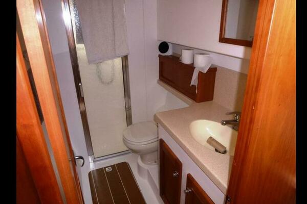 47ft Maine Cat Yacht For Sale