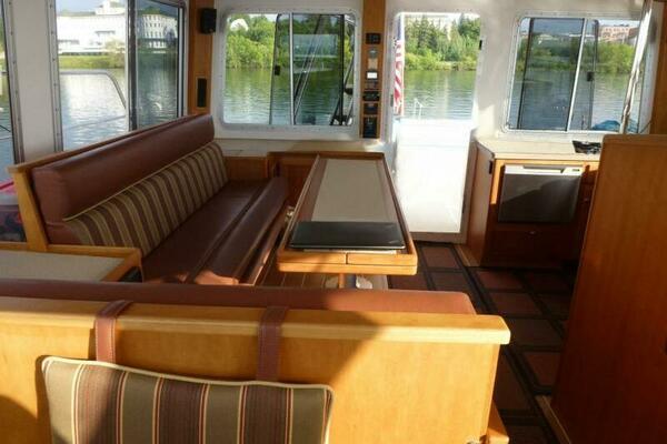 47ft Maine Cat Yacht For Sale