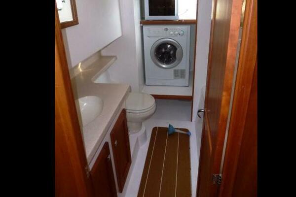 47ft Maine Cat Yacht For Sale