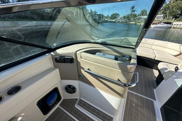 29ft Regal Yacht For Sale