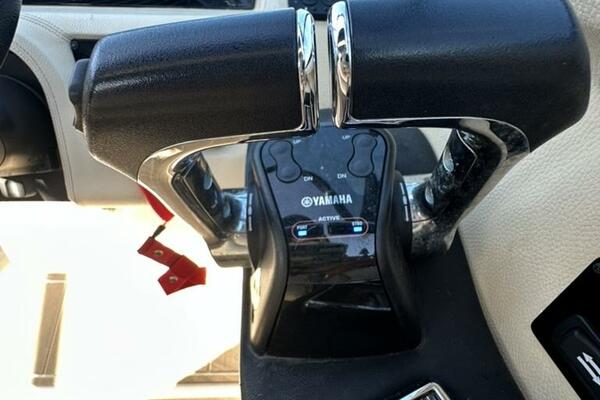 29ft Regal Yacht For Sale