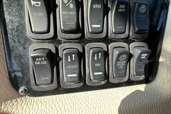 29ft Regal Yacht For Sale