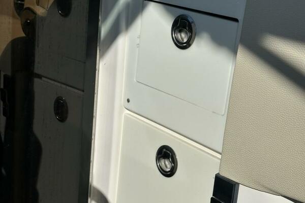 29ft Regal Yacht For Sale