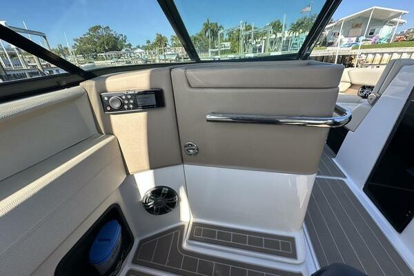 29ft Regal Yacht For Sale