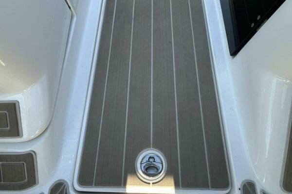 29ft Regal Yacht For Sale