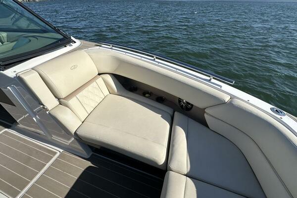 29ft Regal Yacht For Sale