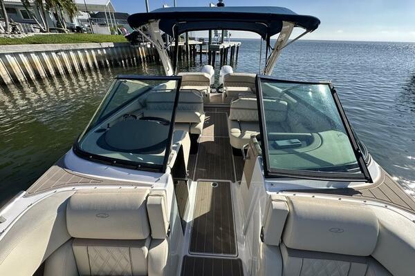 29ft Regal Yacht For Sale