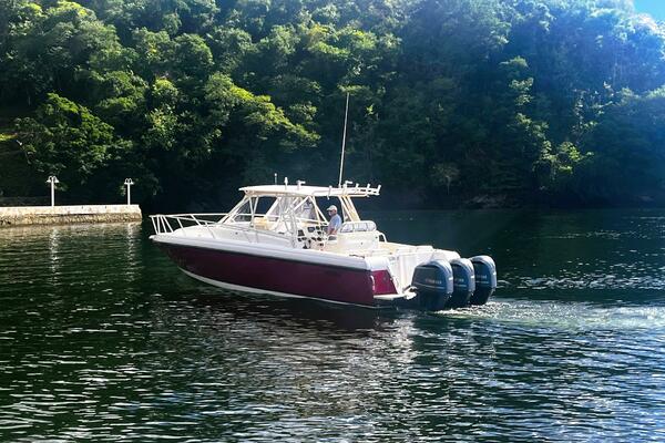 38ft Intrepid Yacht For Sale