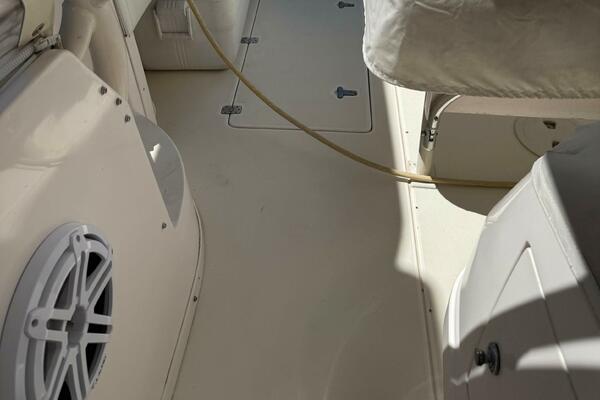 38ft Intrepid Yacht For Sale