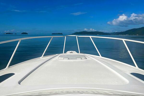 38ft Intrepid Yacht For Sale