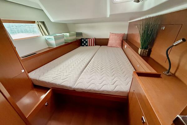 ALLURE 55ft Beneteau Yacht For Sale