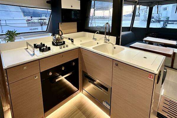 Nautitech 44 Open Yacht For Sale