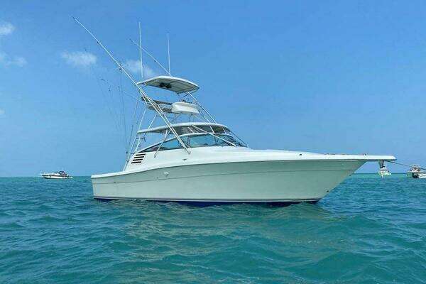 Photo of the 2001 Sea Ray 340 Amberjack "Vamonos"
