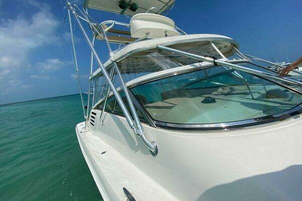 Photo of the 2001 Sea Ray 340 Amberjack "Vamonos"