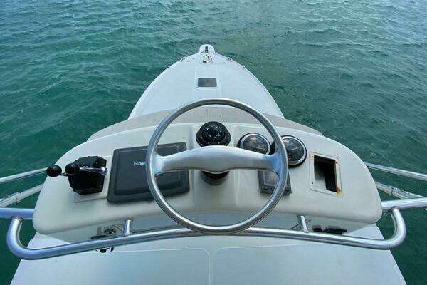 Photo of the 2001 Sea Ray 340 Amberjack "Vamonos"