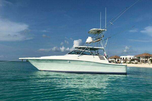 Photo of the 2001 Sea Ray 340 Amberjack "Vamonos"