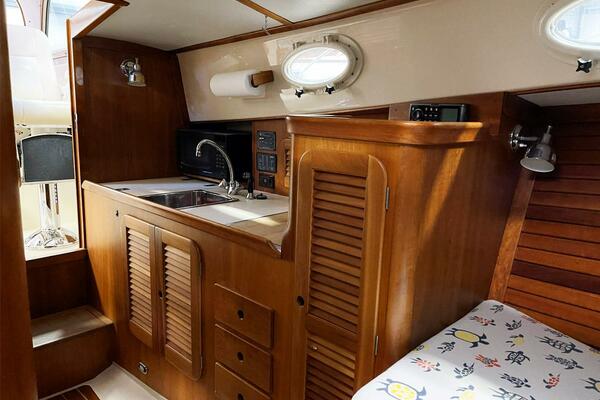 SOLEIL 36ft Hinckley Yacht For Sale