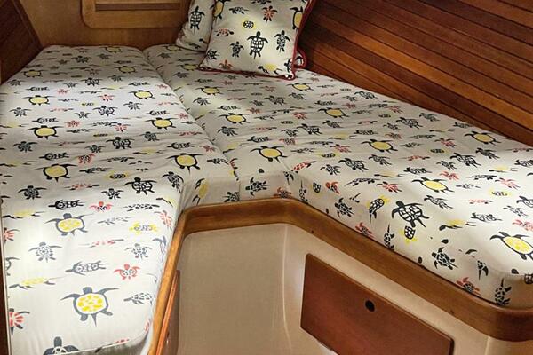 SOLEIL 36ft Hinckley Yacht For Sale