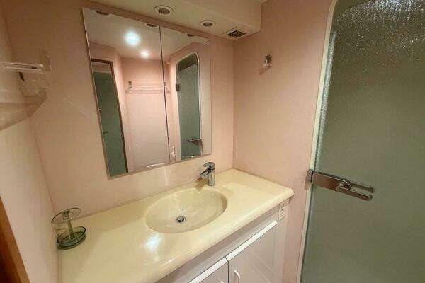 Viking 58 Convertible Yacht For Sale