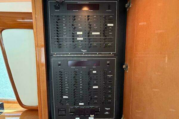 Viking 58 Convertible Yacht For Sale