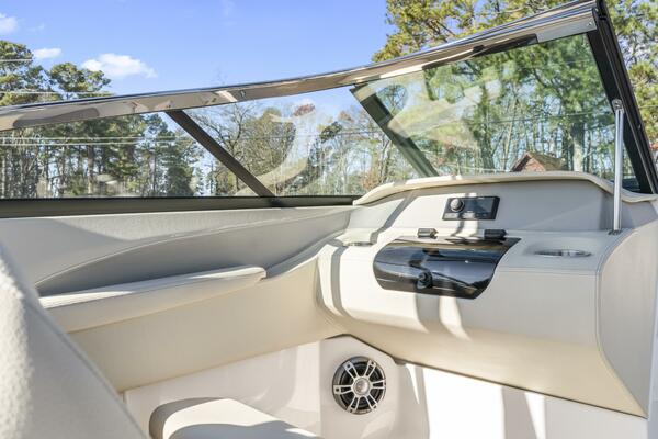 24ft Regal Yacht For Sale