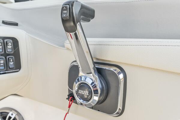 24ft Regal Yacht For Sale