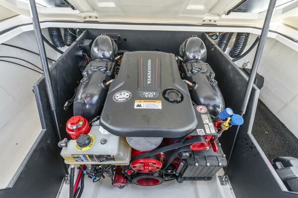 24ft Regal Yacht For Sale