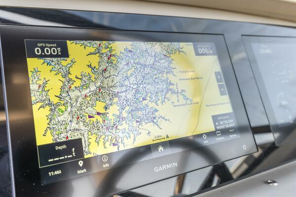 24ft Regal Yacht For Sale