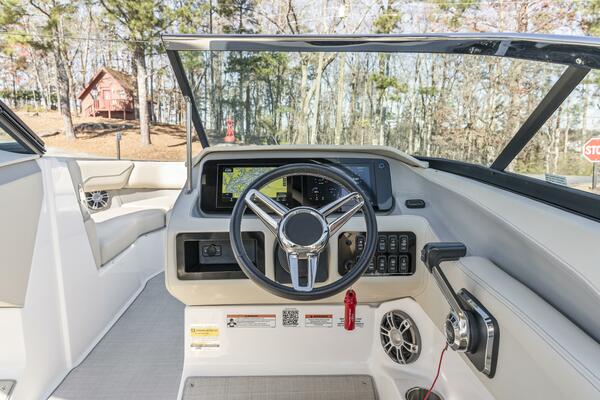 24ft Regal Yacht For Sale