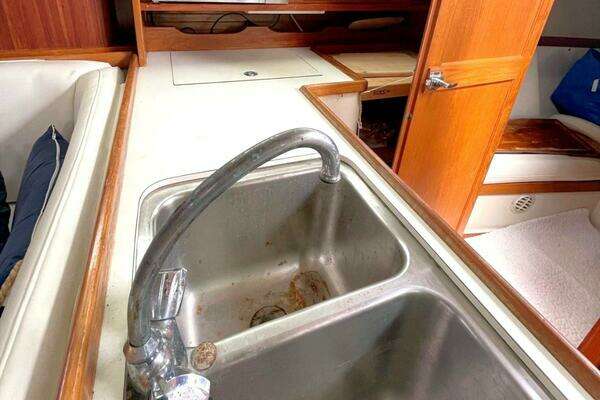 Photo of the 1992 Catalina 34 MkII