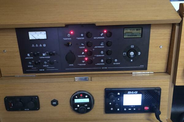 Ohana 41ft Jeanneau Yacht For Sale