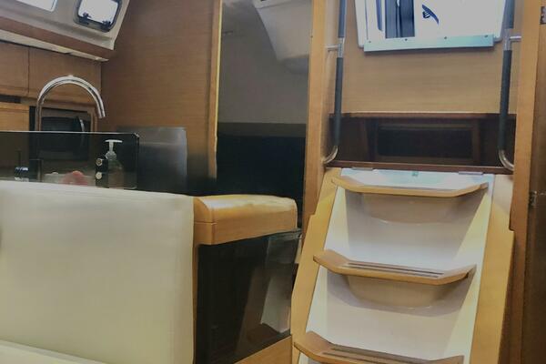 Ohana 41ft Jeanneau Yacht For Sale