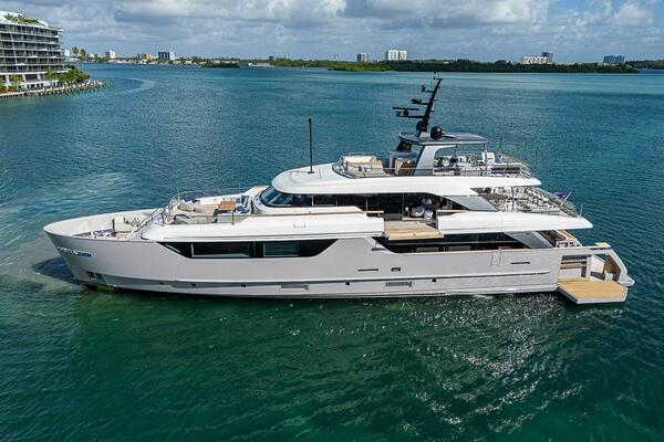THE WOLF 118ft Sanlorenzo Yacht For Sale