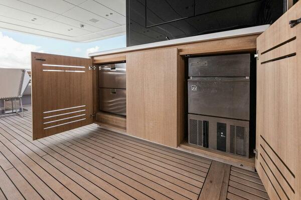 THE WOLF 118ft Sanlorenzo Yacht For Sale