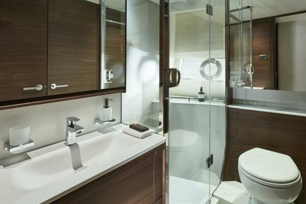 2026 Princess F65 Guest Head