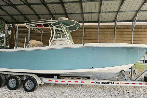 Photo of the 2017 Sailfish 290 CC