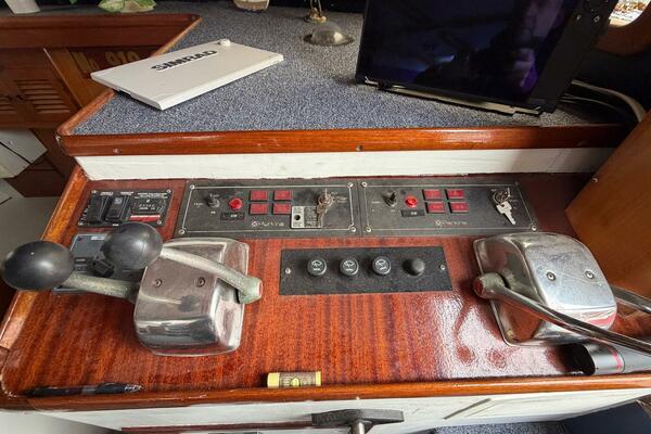 Sunset Magic III 38ft Golden Star Yacht For Sale