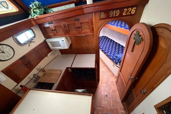 Sunset Magic III 38ft Golden Star Yacht For Sale