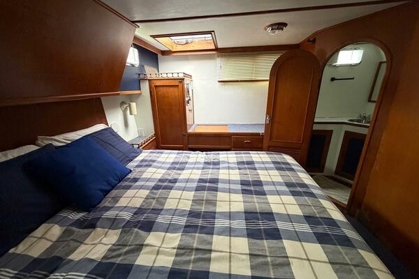 Sunset Magic III 38ft Golden Star Yacht For Sale