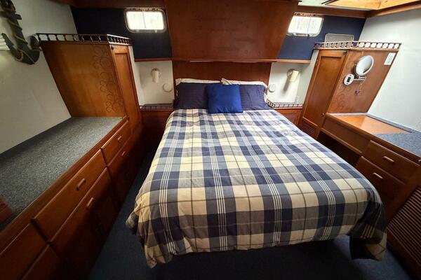 Sunset Magic III 38ft Golden Star Yacht For Sale