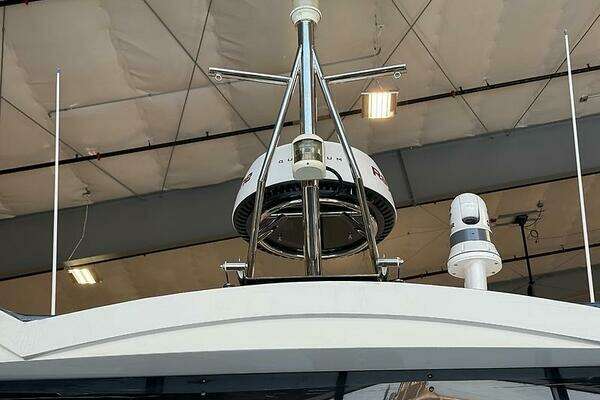 Galeon 485 HTS Yacht For Sale