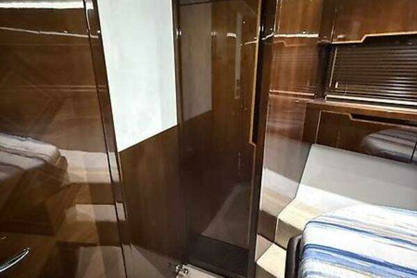 Galeon 485 HTS Yacht For Sale