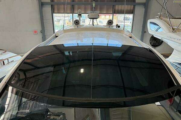 Galeon 485 HTS Yacht For Sale