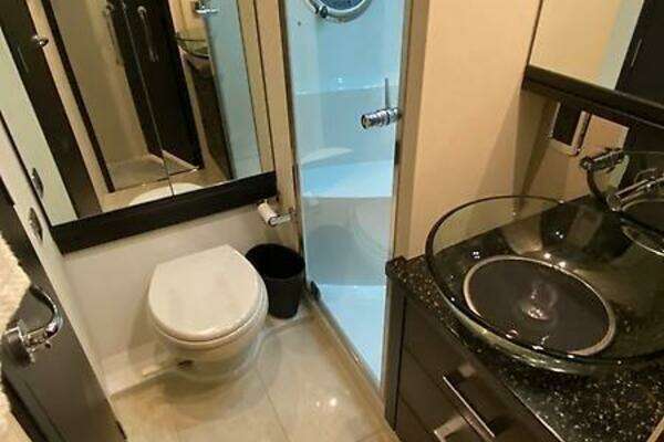 Marquis 500 Sport Bridge Yacht For Sale